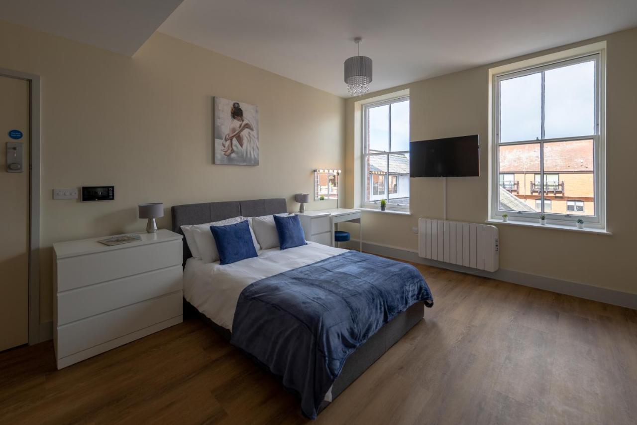 Hereford City Centre - Apartment 7, Isabella House - Modern Apartment In The Heart Of The City - Sleeps 2 Guests - Hosted By Rentmyhouse エクステリア 写真